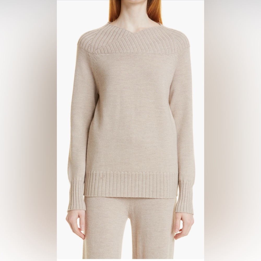 Max Mara Leisure Era Wool Sweater Size M (runs small) like new